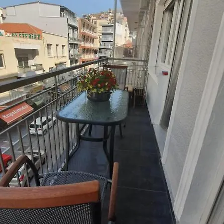 Center Comfortable Apartment *